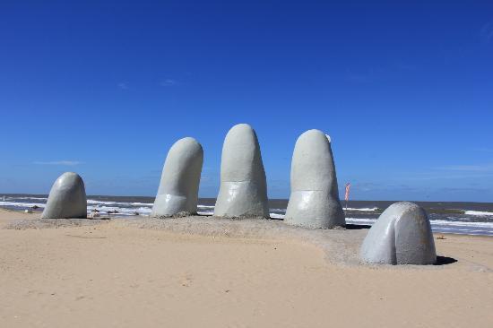 Mano de Punta del Este